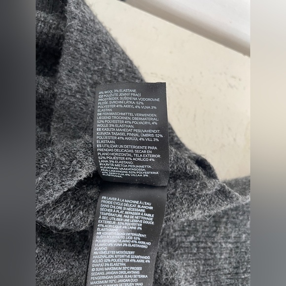 Oversized Charcoal Grey H&M High-Low Wool Blend Sweater - Picture 8 of 8